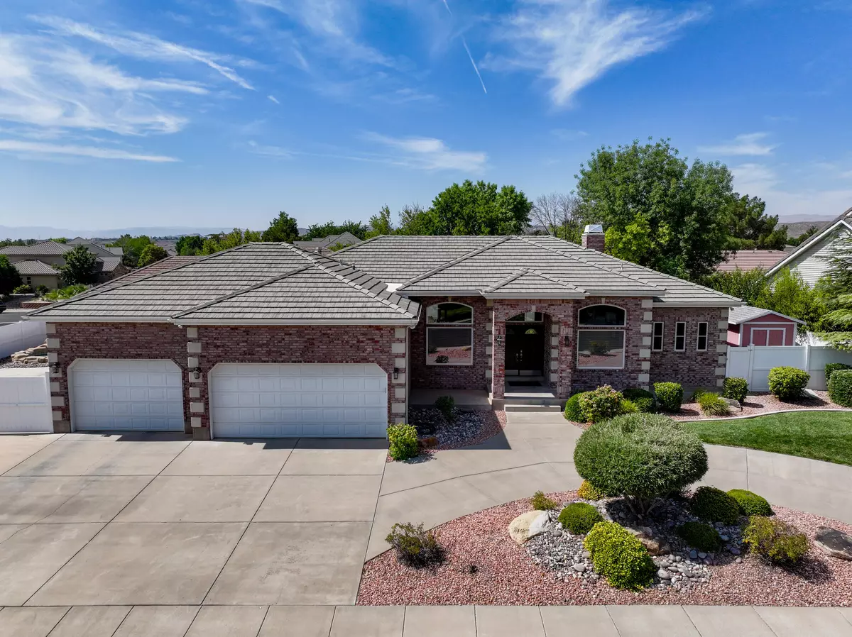 Santa Clara, UT 84765,765 Country Place CT