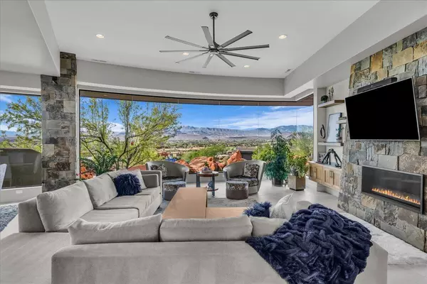 St George, UT 84770,2047 W Cougar Rock CIR