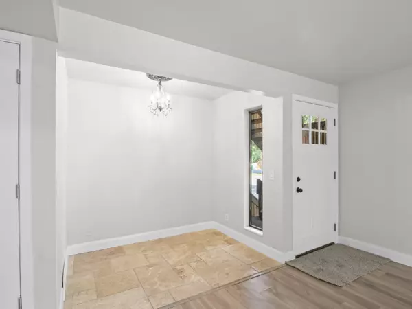 Midvale, UT 84047,6844 Countrywoods Cir CIR 5E