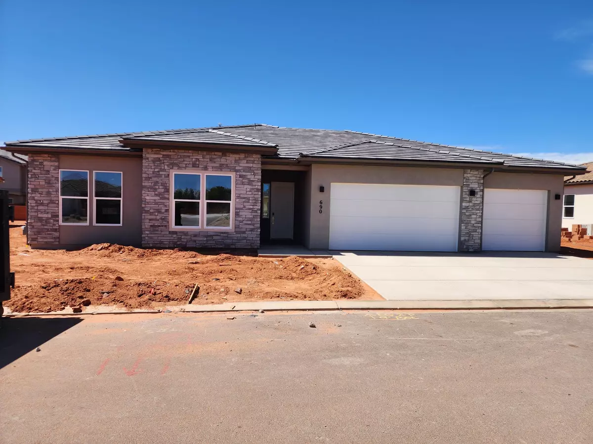 Ivins, UT 84738,690 S 230 W (lot 18)