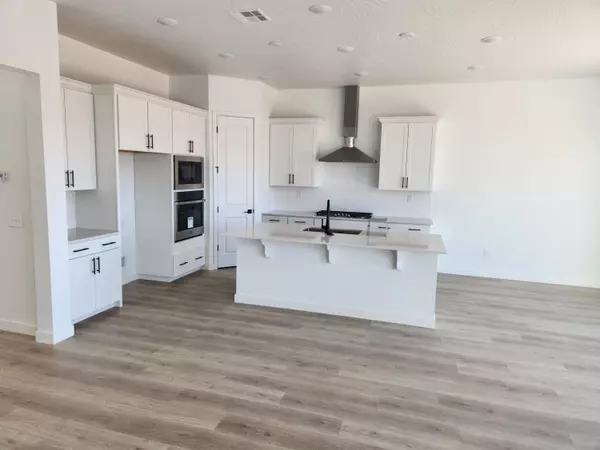 Ivins, UT 84738,697 S 230 W Lot 13