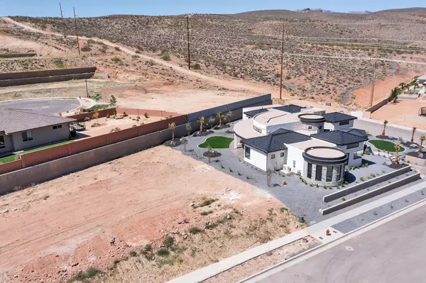 Santa Clara, UT 84765,3967 Hillside WAY