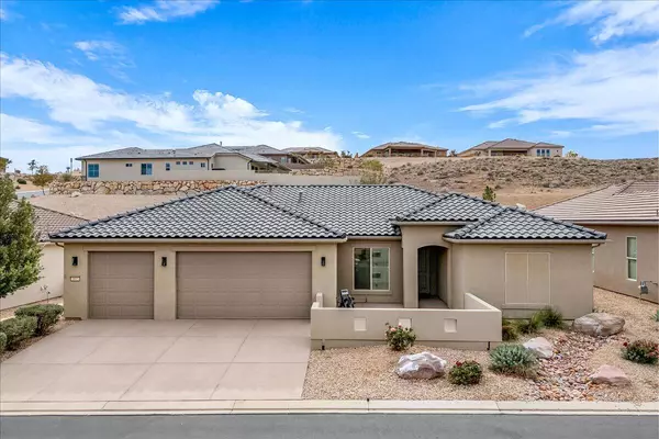 1815 W Carmel Bluff DR, St George, UT 84790