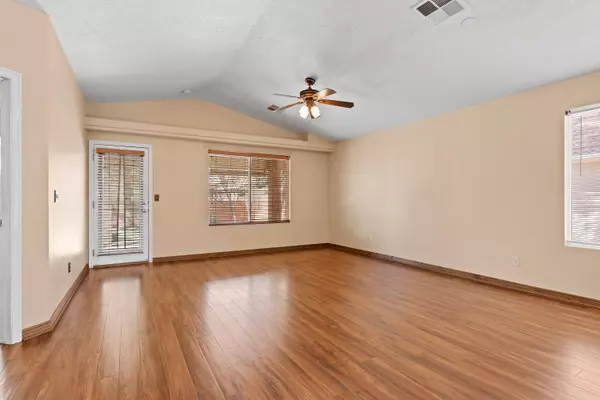 Hurricane, UT 84737,2356 S 770 W