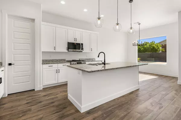 Washington, UT 84780,1007 S Quick Draw DR