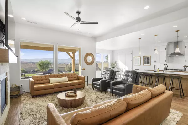 St George, UT 84790,5786 S Amber Ridge DR