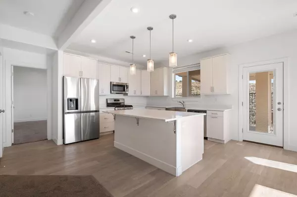 Washington, UT 84780,822 N Pleasant Valley LN