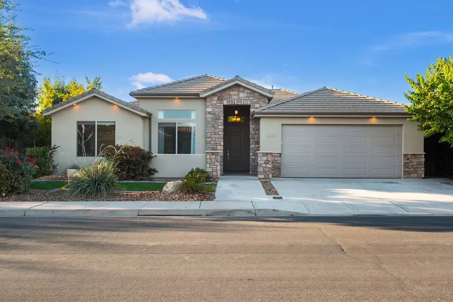 3859 Rachel DR, Santa Clara, UT 84765