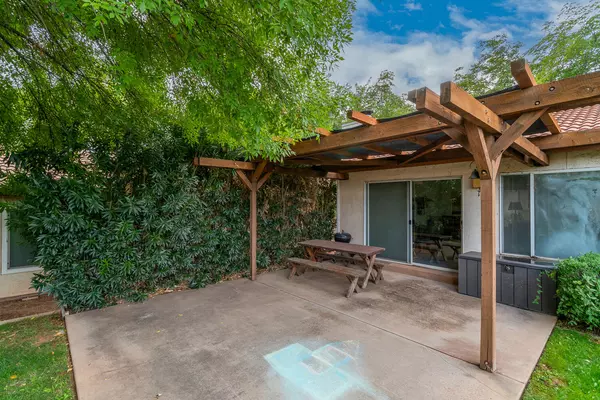 St George, UT 84790,240 N Sunflower DR 42