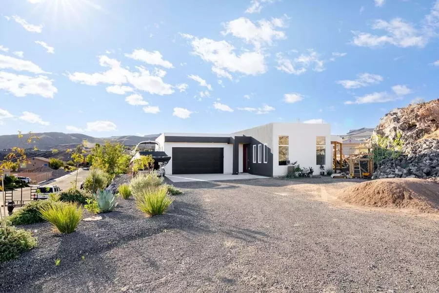 1291 N Main ST, Hurricane, UT 84737