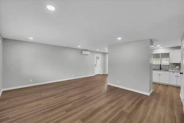 Washington, UT 84780,134 S 200 E