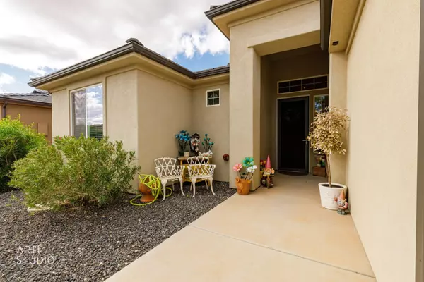Hurricane, UT 84737,765 N 2840 W