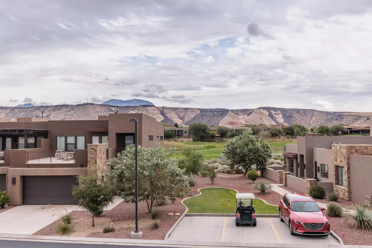 St George, UT 84770,5031 N Escapes DR