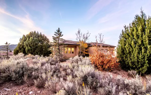 New Harmony, UT 84757,2198 Chekshani Cliffs LN