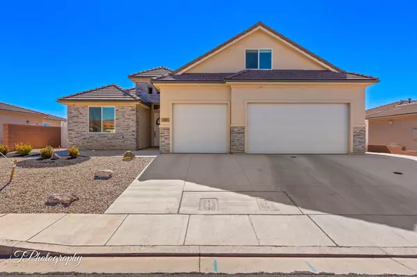 498 E Todd PL, Washington, UT 84780