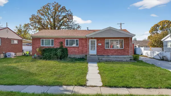 Salt Lake City, UT 84107,5888 S Sagewood DR