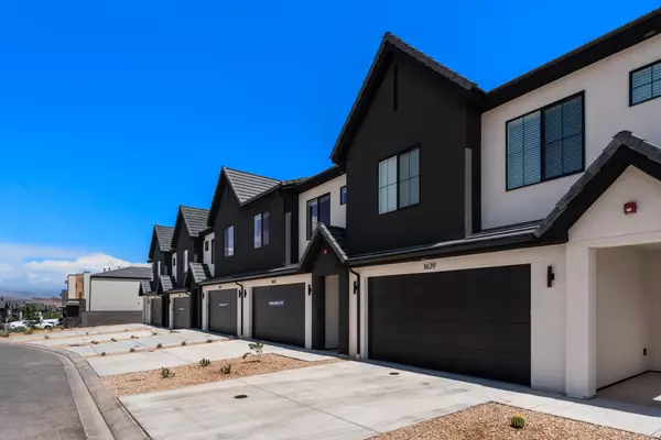1733 S Ripple Rock Dr 3023, Washington, UT 84780