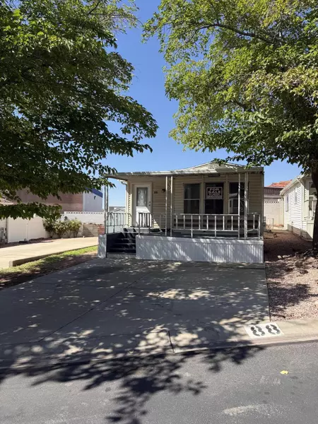 1150 W RED HILLS 88, Washington, UT 84780