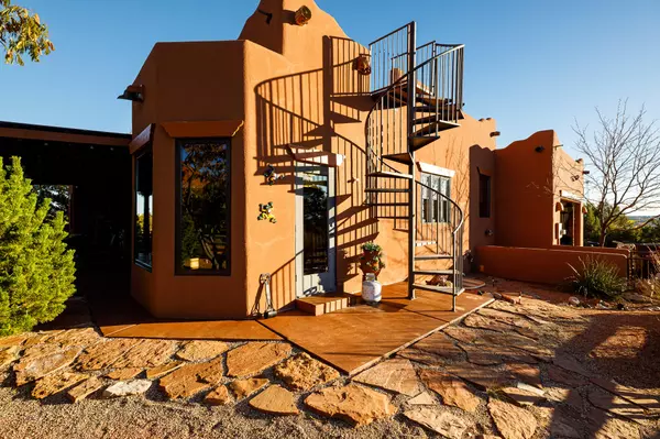 3675 E Juniper Cliffs DR, Kanab, UT 84741