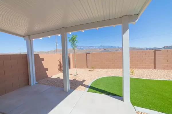 Hurricane, UT 84737,3036 W 590 N