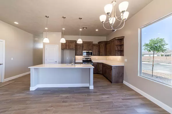 Hurricane, UT 84737,3036 W 590 N