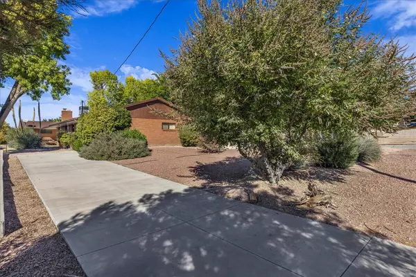 St George, UT 84770,220 S VALLEY VIEW DR