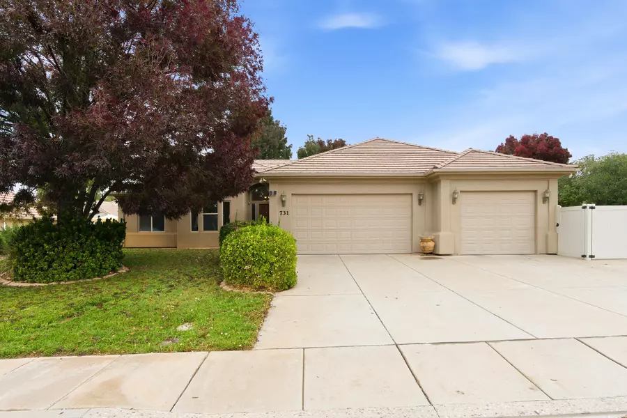 731 E Castle Stone DR, Washington, UT 84780