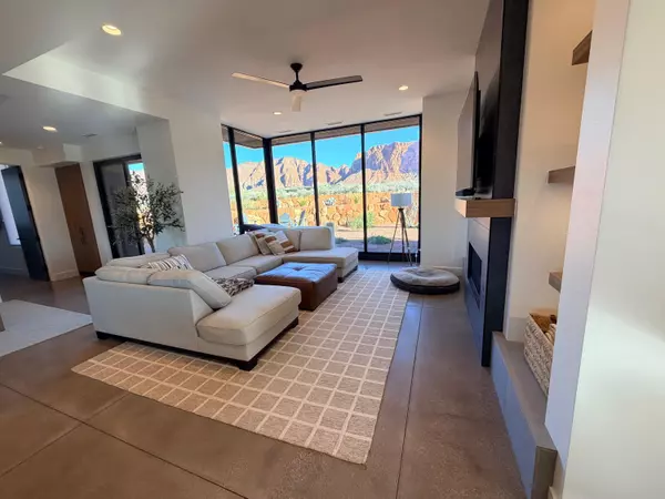 Ivins, UT 84738,674 W TEARASINAB WAY