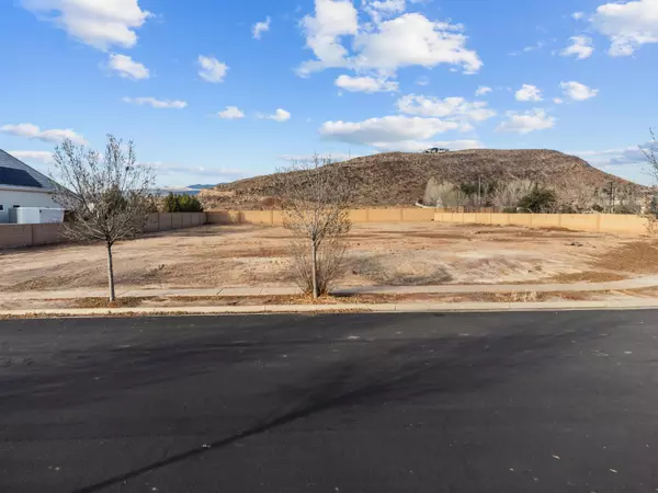 Washington, UT 84780,387 E Chateau Meadows CIR