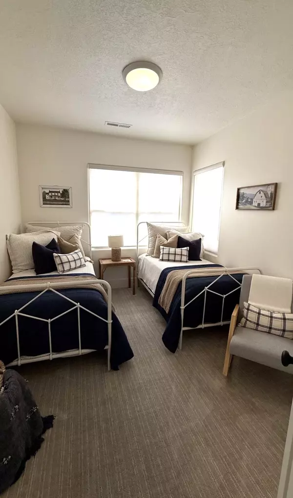 Washington, UT 84780,834 W Chickadee CT