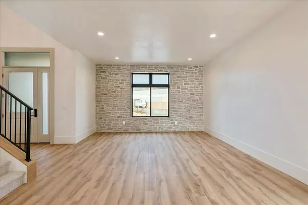 Lehi, UT 84043,1618 E Center Pointe DR