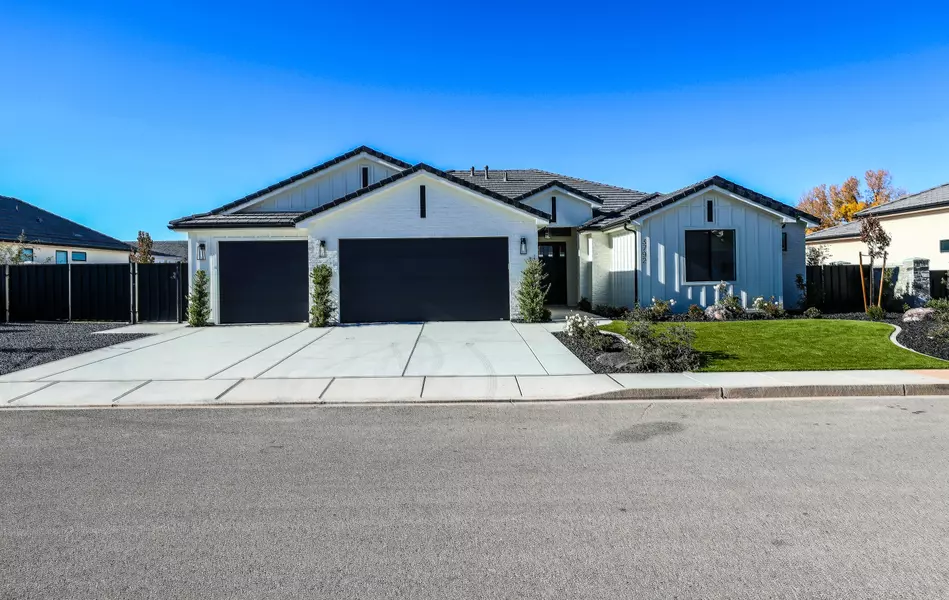 3792 S Kennedy LN, Washington, UT 84780