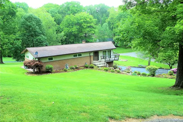 Neshannock Twp, PA 16105,801 E Hazelcroft Ave