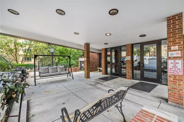 Shadyside, PA 15213,5 Bayard #902-3