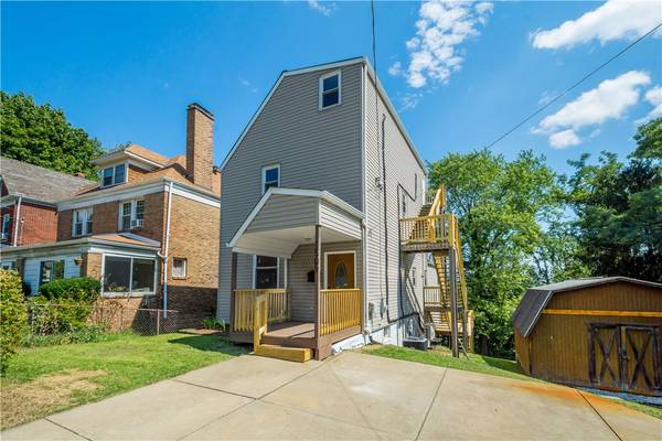 1509 Transverse Ave, Carrick, PA 15210