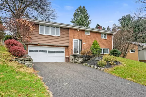 504 Northview Dr, Shaler, PA 15116