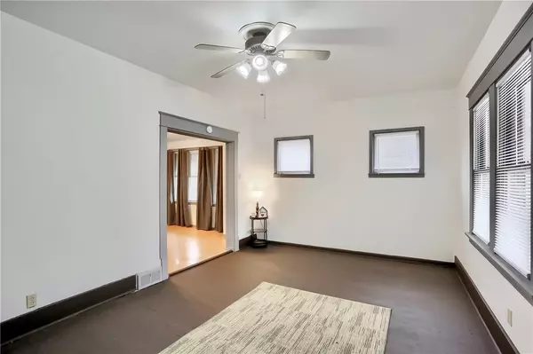 New Castle/4th, PA 16101,764 Harrison Street