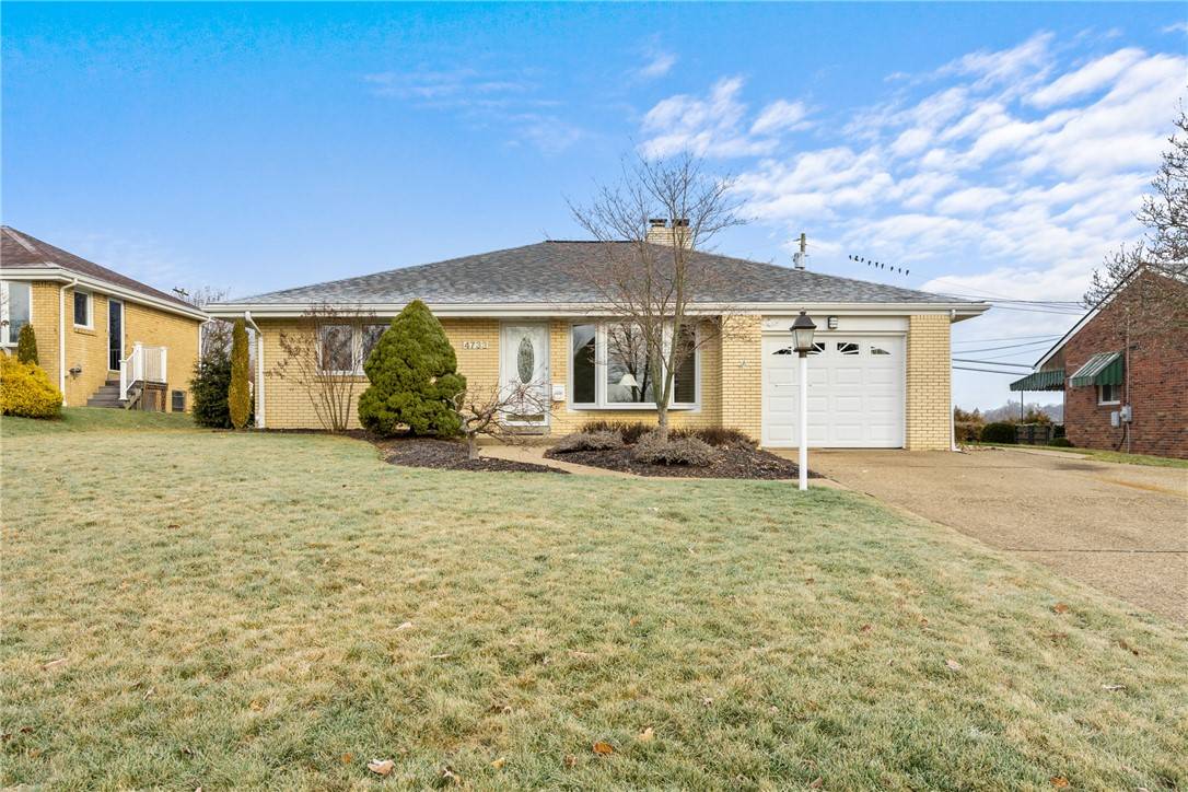 4733 Doverdell Dr, Whitehall, PA 15236