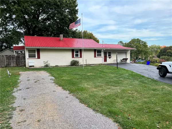 39 N 3rd St, Greenville Boro - Mer, PA 16125