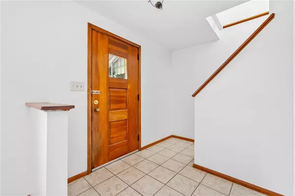 Greenfield, PA 15207,4635 Parnell