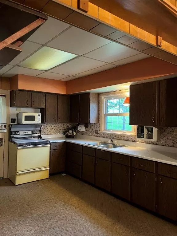 Perry Twp - Law, PA 16051,3390 Portersville Rd