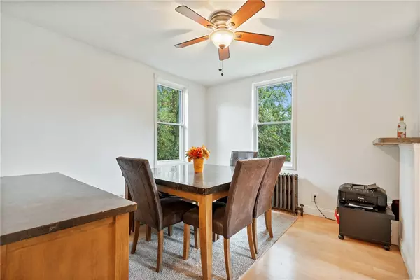 N Versailles, PA 15137,209 Washington Rd