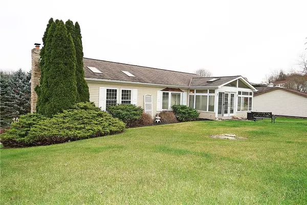 132 Laura Lane, Forward Twp - Eal, PA 15037