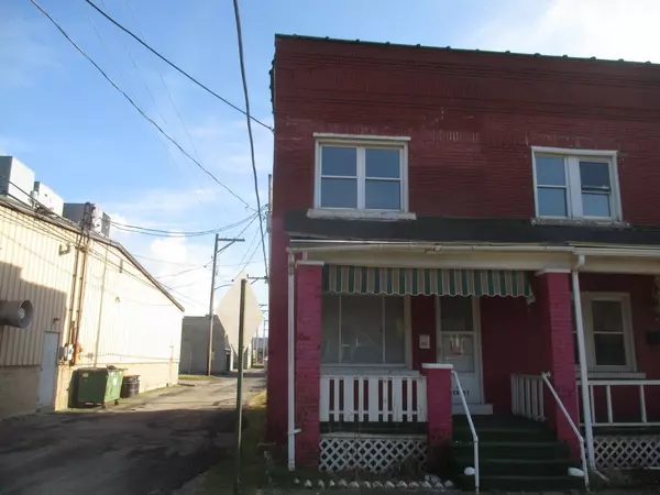 18 8th St, Midland Boro, PA 15059