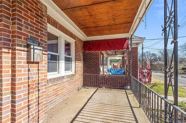 Banksville/westwood, PA 15205,1933 Dale St