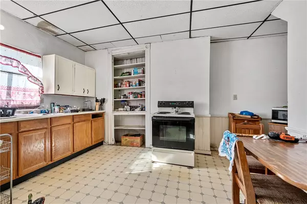 Scottdale, PA 15683,409 & 411 Walnut Ave