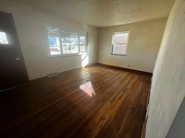 Ellwood City - Law, PA 16117,817 Sunset Blvd