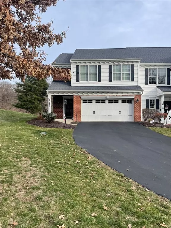 3018 Edinburg Ct, Collier Twp, PA 15106
