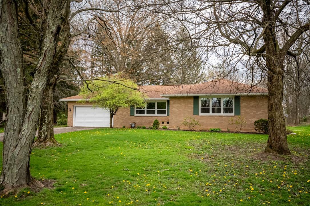 819 Karen Lane, Hermitage, PA 16148
