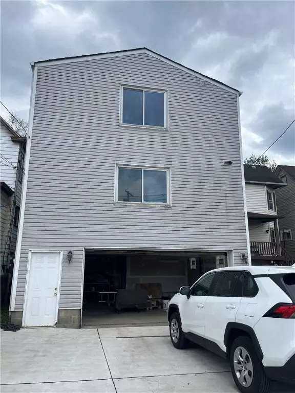 Carnegie, PA 15106,117 Noblestown Rd